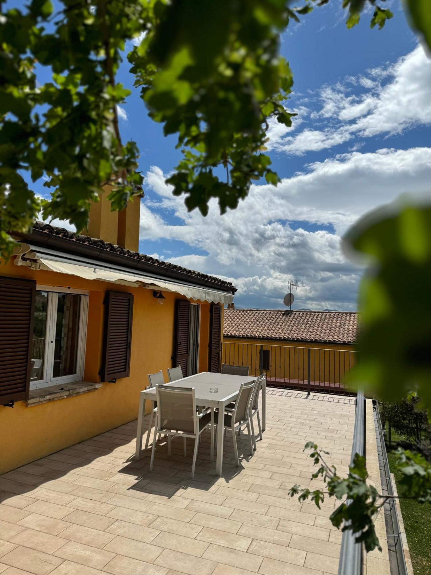 Montenovo Country House Ostra Vetere Exterior foto