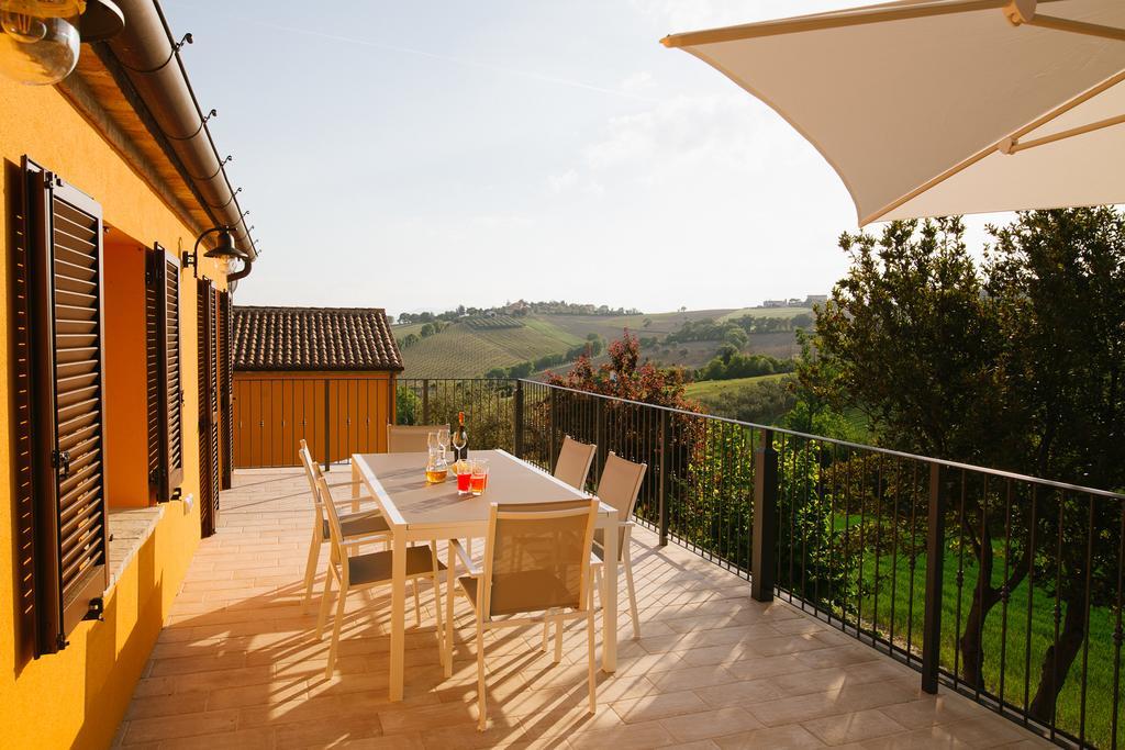 Montenovo Country House Ostra Vetere Exterior foto